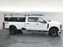 Ford Super Duty F-350 SRW XL 4WD Crew Cab 8' Box 2026