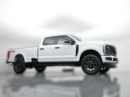 Ford Super Duty F-350 SRW XL 4WD Crew Cab 8' Box 2026