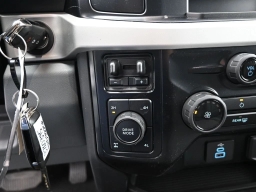 Ford Super Duty F-350 SRW XL 4WD Crew Cab 8' Box 2026