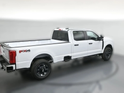 Ford Super Duty F-350 SRW XL 4WD Crew Cab 8' Box 2026