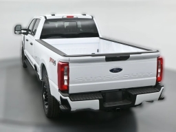 Ford Super Duty F-350 SRW XL 4WD Crew Cab 8' Box 2026