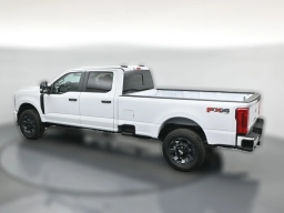 Ford Super Duty F-350 SRW XL 4WD Crew Cab 8' Box 2026
