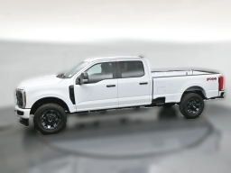 Ford Super Duty F-350 SRW XL 4WD Crew Cab 8' Box 2026
