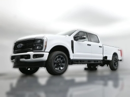 Ford Super Duty F-350 SRW XL 4WD Crew Cab 8' Box 2026