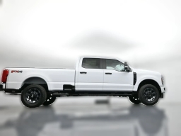 Ford Super Duty F-350 SRW XL 4WD Crew Cab 8' Box 2026