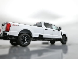 Ford Super Duty F-350 SRW XL 4WD Crew Cab 8' Box 2026