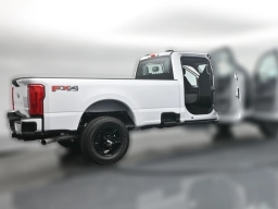 Ford Super Duty F-350 SRW XL 4WD Crew Cab 8' Box 2026