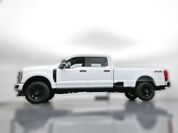 Ford Super Duty F-350 SRW XL 4WD Crew Cab 8' Box 2026