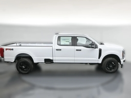 Ford Super Duty F-350 SRW XL 4WD Crew Cab 8' Box 2026