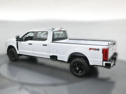 Ford Super Duty F-350 SRW XL 4WD Crew Cab 8' Box 2026