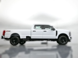 Ford Super Duty F-350 SRW XL 4WD Crew Cab 8' Box 2026