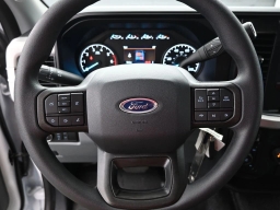 Ford Super Duty F-350 SRW XL 4WD Crew Cab 8' Box 2026