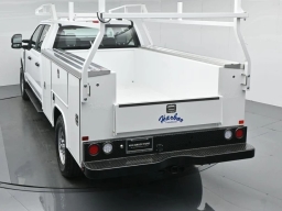 Ford Super Duty F-350 SRW XL 4WD Crew Cab 8' Box 2026