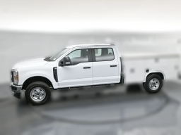 Ford Super Duty F-350 SRW XL 4WD Crew Cab 8' Box 2026