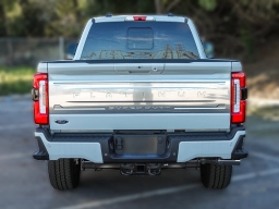 Ford Super Duty F-350 SRW Platinum 4WD Crew Cab 8' Box 2026
