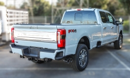 Ford Super Duty F-350 SRW Platinum 4WD Crew Cab 8' Box 2026