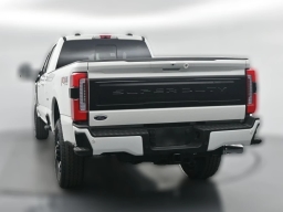 Ford Super Duty F-350 SRW Platinum 4WD Crew Cab 8' Box 2026
