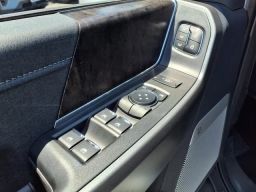 Ford Super Duty F-350 SRW LARIAT 4WD Crew Cab 6.75' Box 2025