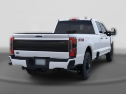 Ford Super Duty F-350 SRW Platinum 4WD Crew Cab 8' Box 2026
