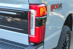Ford Super Duty F-350 SRW Platinum 4WD Crew Cab 6.75' Box 2026