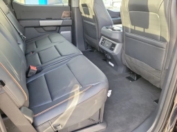 Ford Super Duty F-350 SRW LARIAT 4WD Crew Cab 8' Box 2026