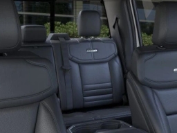 Ford Super Duty F-350 SRW Platinum 4WD Crew Cab 8' Box 2026