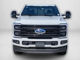 Ford Super Duty F-350 SRW Platinum 4WD Crew Cab 8' Box 2026