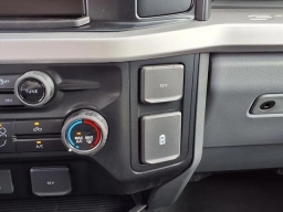 Ford Super Duty F-350 SRW XL 4WD Crew Cab 8' Box 2026