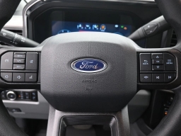 Ford Super Duty F-350 SRW XLT 4WD Crew Cab 8' Box 2026