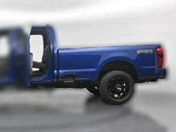 Ford Super Duty F-350 SRW XLT 4WD Crew Cab 8' Box 2026