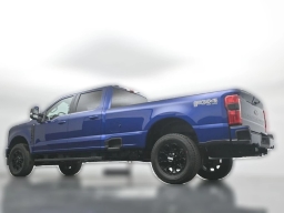 Ford Super Duty F-350 SRW XLT 4WD Crew Cab 8' Box 2026