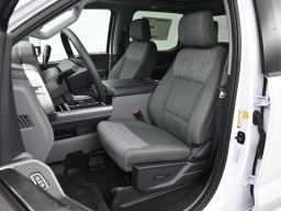 Ford Super Duty F-350 SRW XLT 4WD Crew Cab 8' Box 2026