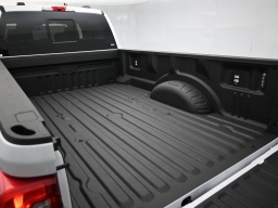 Ford Super Duty F-350 SRW XLT 4WD Crew Cab 8' Box 2026