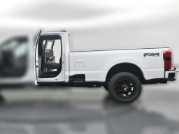 Ford Super Duty F-350 SRW XLT 4WD Crew Cab 8' Box 2026