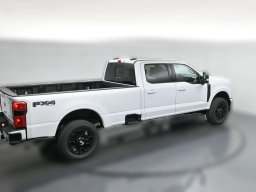 Ford Super Duty F-350 SRW XLT 4WD Crew Cab 8' Box 2026