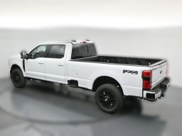 Ford Super Duty F-350 SRW XLT 4WD Crew Cab 8' Box 2026
