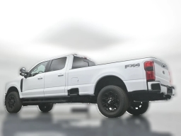 Ford Super Duty F-350 SRW XLT 4WD Crew Cab 8' Box 2026