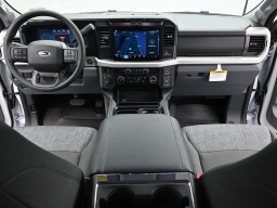 Ford Super Duty F-350 SRW XLT 4WD Crew Cab 8' Box 2026