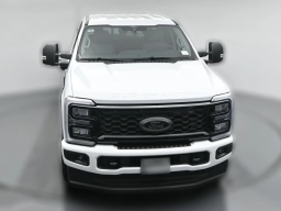 Ford Super Duty F-350 SRW XLT 4WD Crew Cab 8' Box 2026