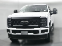 Ford Super Duty F-350 SRW XLT 4WD Crew Cab 8' Box 2026