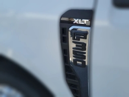 Ford Super Duty F-350 SRW XLT 4WD Crew Cab 8' Box 2026