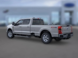 Ford Super Duty F-350 SRW XLT 4WD Crew Cab 8' Box 2026