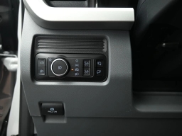 Ford Super Duty F-350 SRW XLT 4WD Crew Cab 8' Box 2026