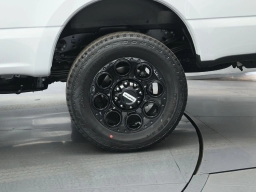 Ford Super Duty F-350 SRW XLT 4WD Crew Cab 8' Box 2026