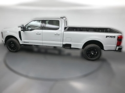 Ford Super Duty F-350 SRW XLT 4WD Crew Cab 8' Box 2026