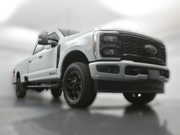 Ford Super Duty F-350 SRW XLT 4WD Crew Cab 8' Box 2026