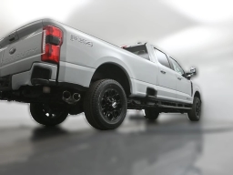 Ford Super Duty F-350 SRW XLT 4WD Crew Cab 8' Box 2026