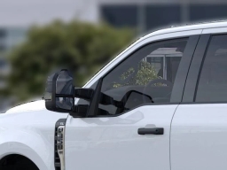 Ford Super Duty F-350 SRW XL 4WD Crew Cab 8' Box 2026