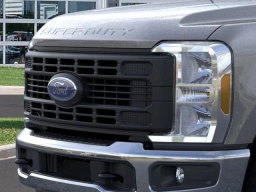 Ford Super Duty F-350 SRW XL 4WD Crew Cab 8' Box 2026