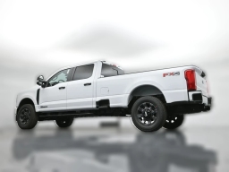 Ford Super Duty F-350 SRW XL 4WD Crew Cab 8' Box 2026